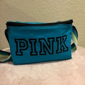 vs pink cooler lunchbox
